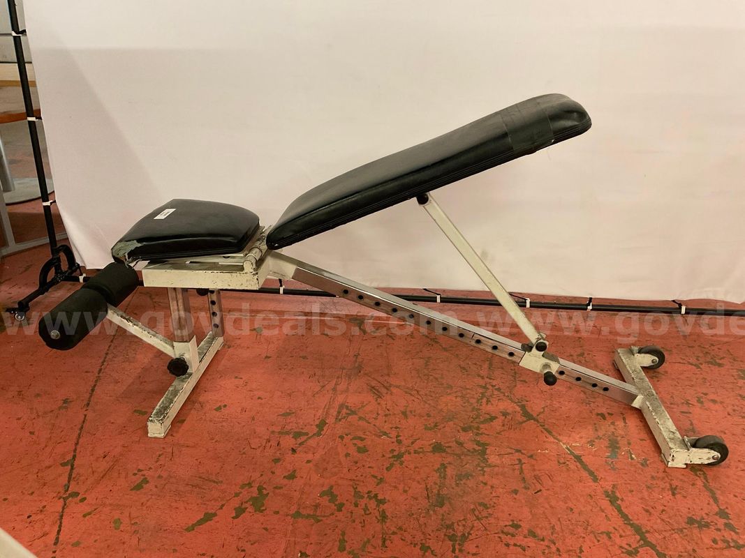 Adjustable Weight Bench