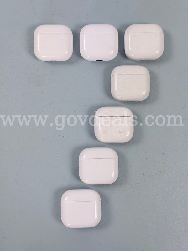 7 - Apple Airpods Charging Cases, 4th Gen Without Earbuds: 6 - Model A3058 & 1 - A3059