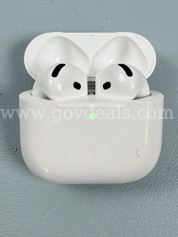 Apple AirPods Gen 4 with Charging Case, Model: A3058
