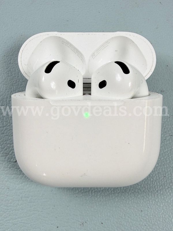 Apple AirPods Gen 4 with Charging Case, Model: A3059