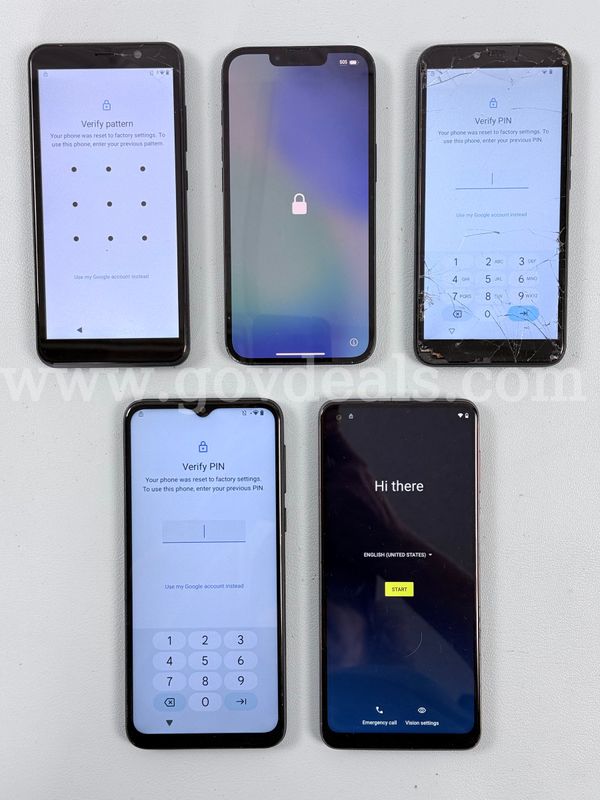 5 - Cellphones (User Locked): 1 - Apple, 1 - Motorola, 2 - Hot Pepper, & 1 - Foxx, All Power On
