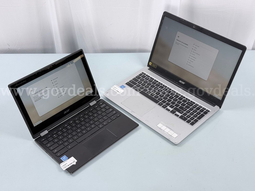 2 - Acer Laptops: R752 Series N18Q6 & Chromebook CB-315-3H N19Q3 (Both Power On)