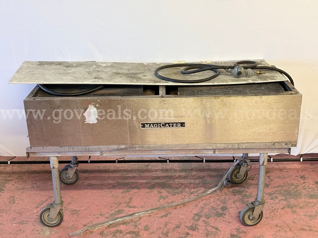MagiKitch'n Magic Cater Commercial Transportable Gas Grill and Charbroiler, Untested
