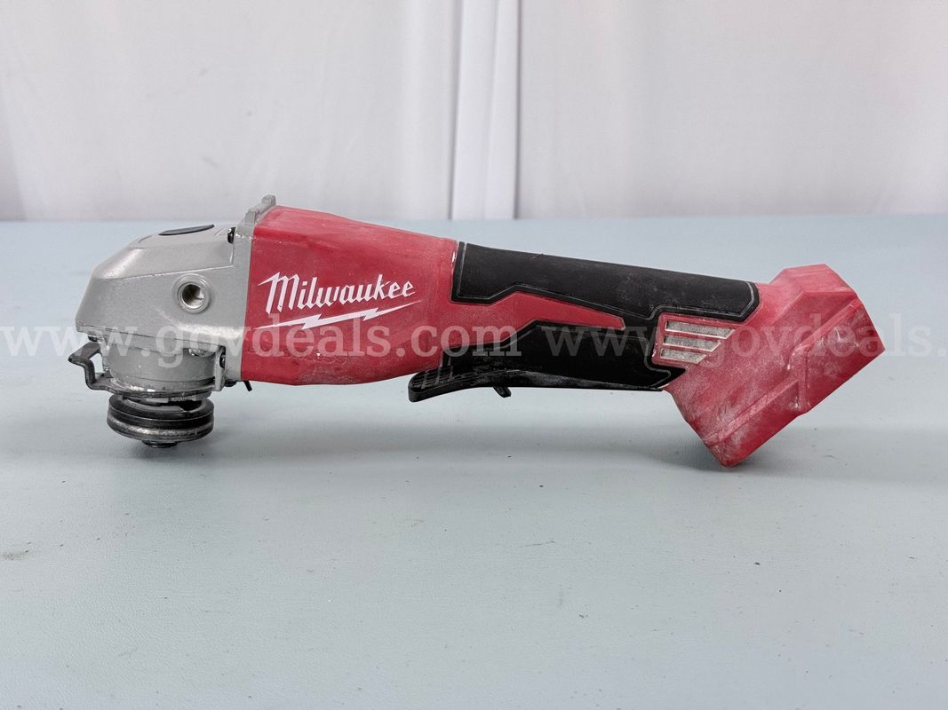 Milwaukee Cordless 4 1/2" - 5" Cut-Off Grinder, CAT NO. 2686-20 (Untested)