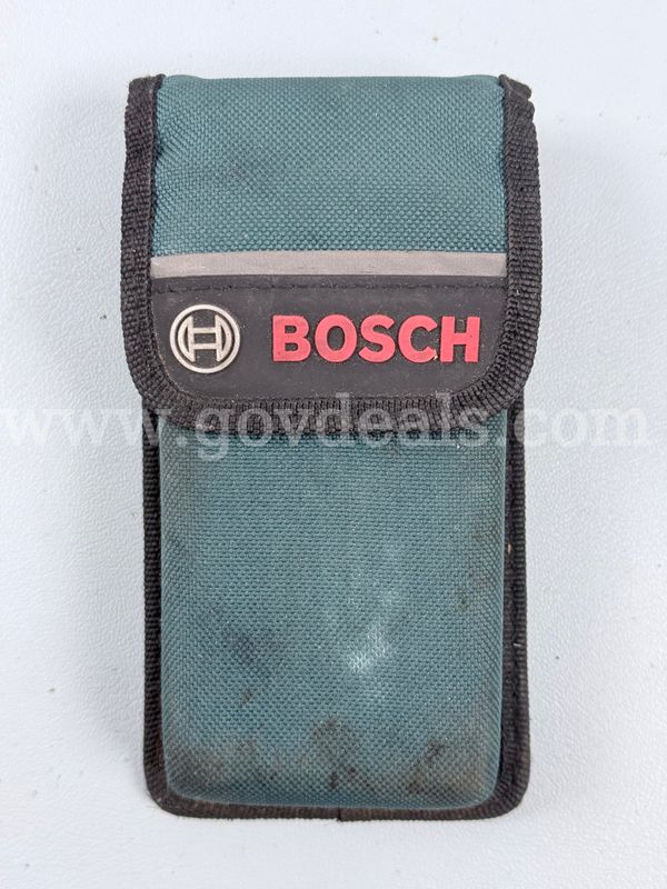 Bosch 400' Laser Distance Measuring Tool with Case, Model: GLM400C (Powers On)