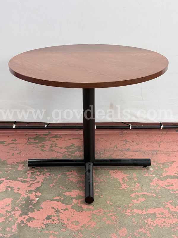 Unknown Brand Circular Table (DIA) 36" & (H) 29" (Scratched Top)