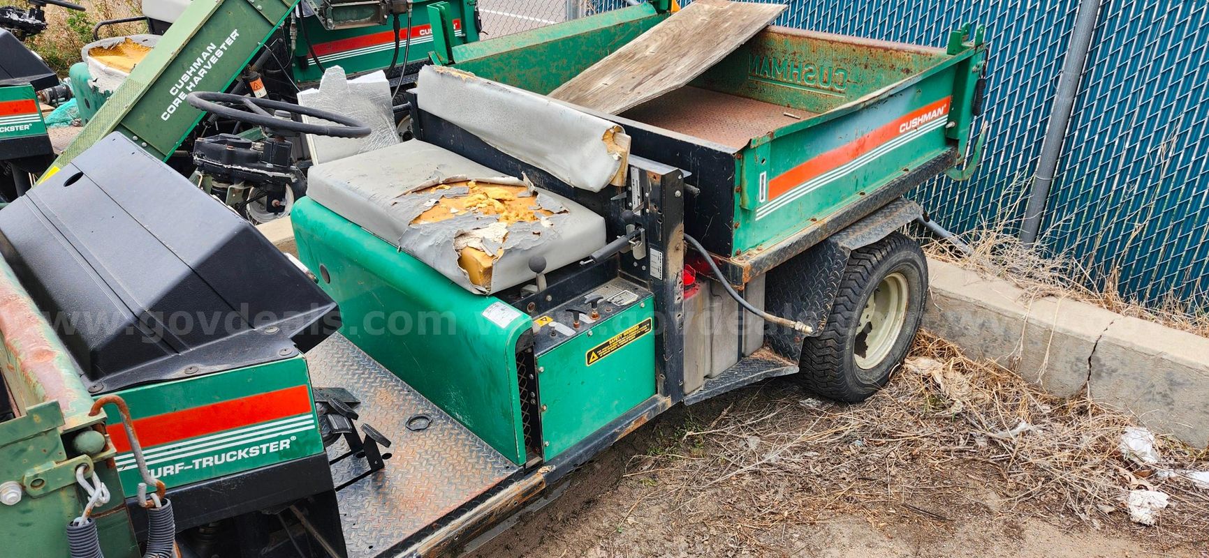 1994 Cushman 3-Wheel Turf Truckster Utility Vehicle