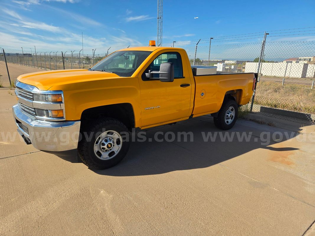 2016 Chevrolet Silverado 2500HD 4WD (CNG Only) w/ Lift Gate