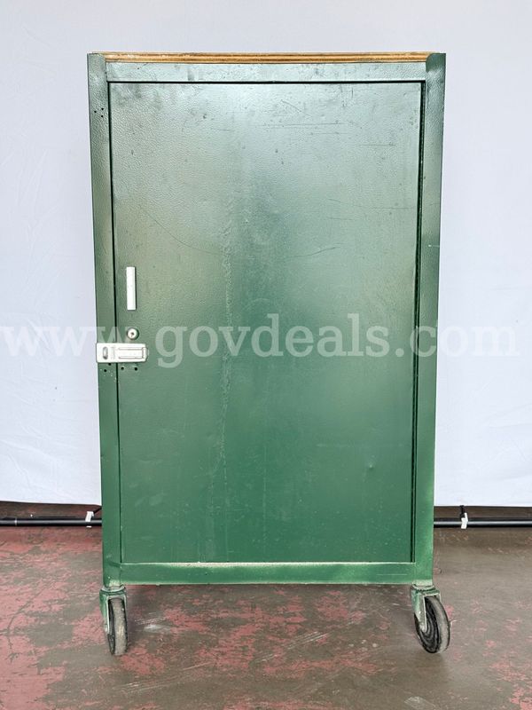 Wilson Corporation Metal Storage Cabinet on Wheels (L) 24.25" x (D) 18.25" x (H) 42.5" (Key Not Included)