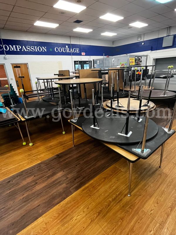 School Furniture (Tables, Desks, etc..)