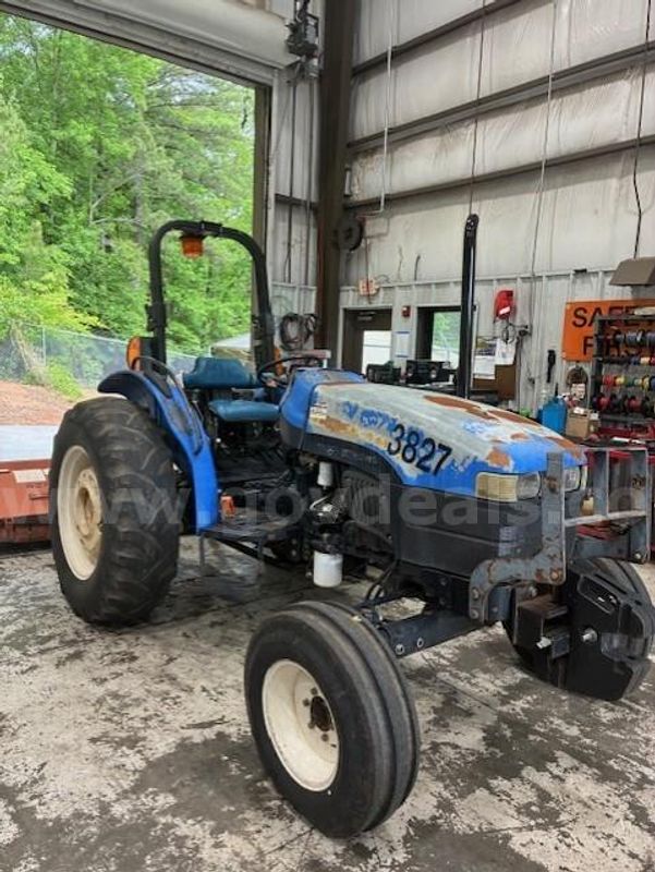 2002 New Holland tractor TN 65