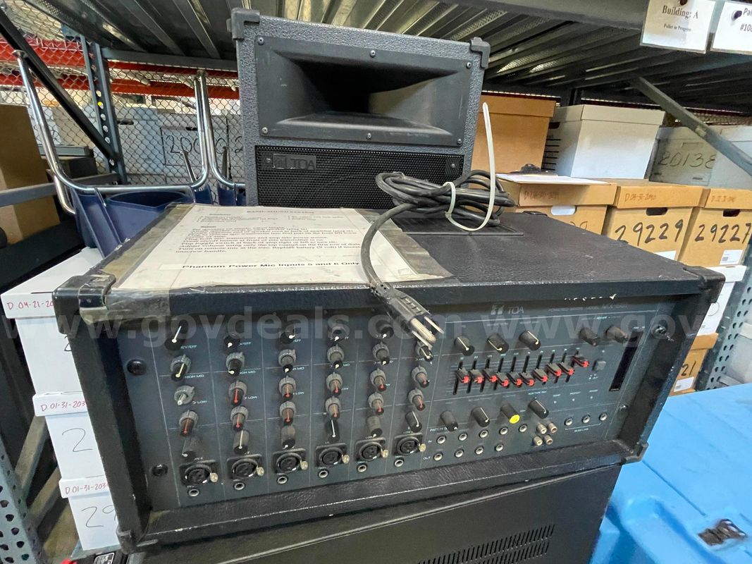 TOA Speaker & MX-601 Powered Audio Mixer