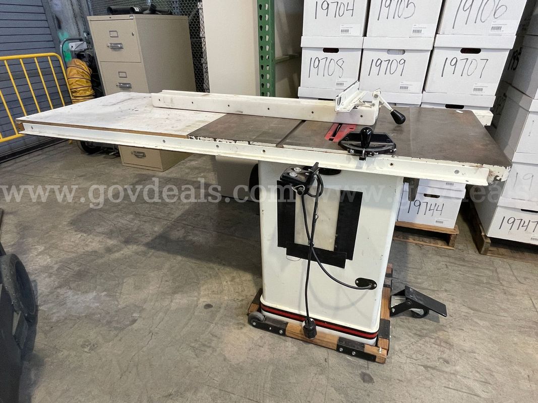 JET Tilt Arbor Saw