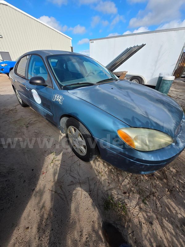 2006 Ford Taurus