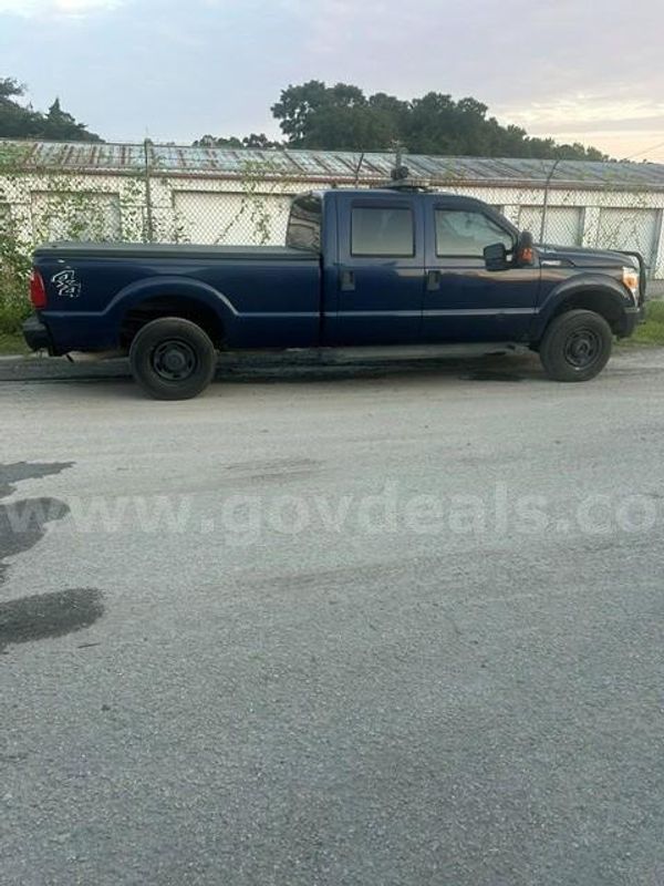 2012 Ford F-250 SD XL Crew Cab Long Bed 4WD