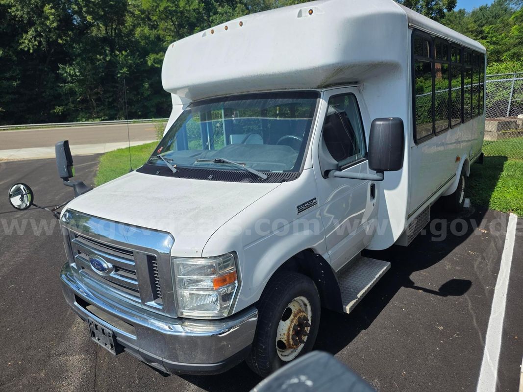 2017 Ford Econoline