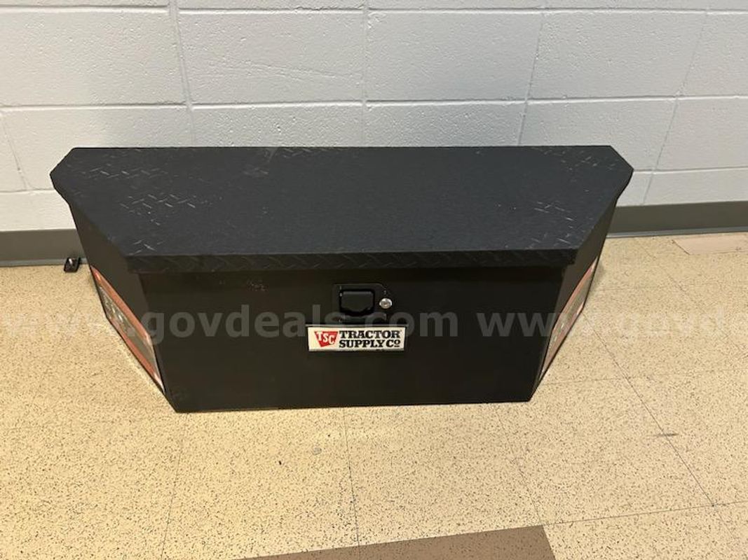 Tractor Supply Company Trailer Box