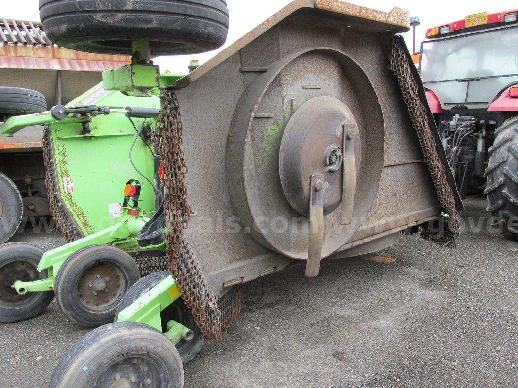 2016 Schulte Batwing Mower