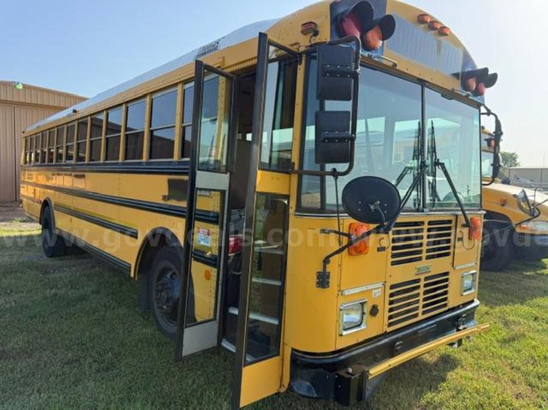 2006 Thomas Flat Nose Bus# 13