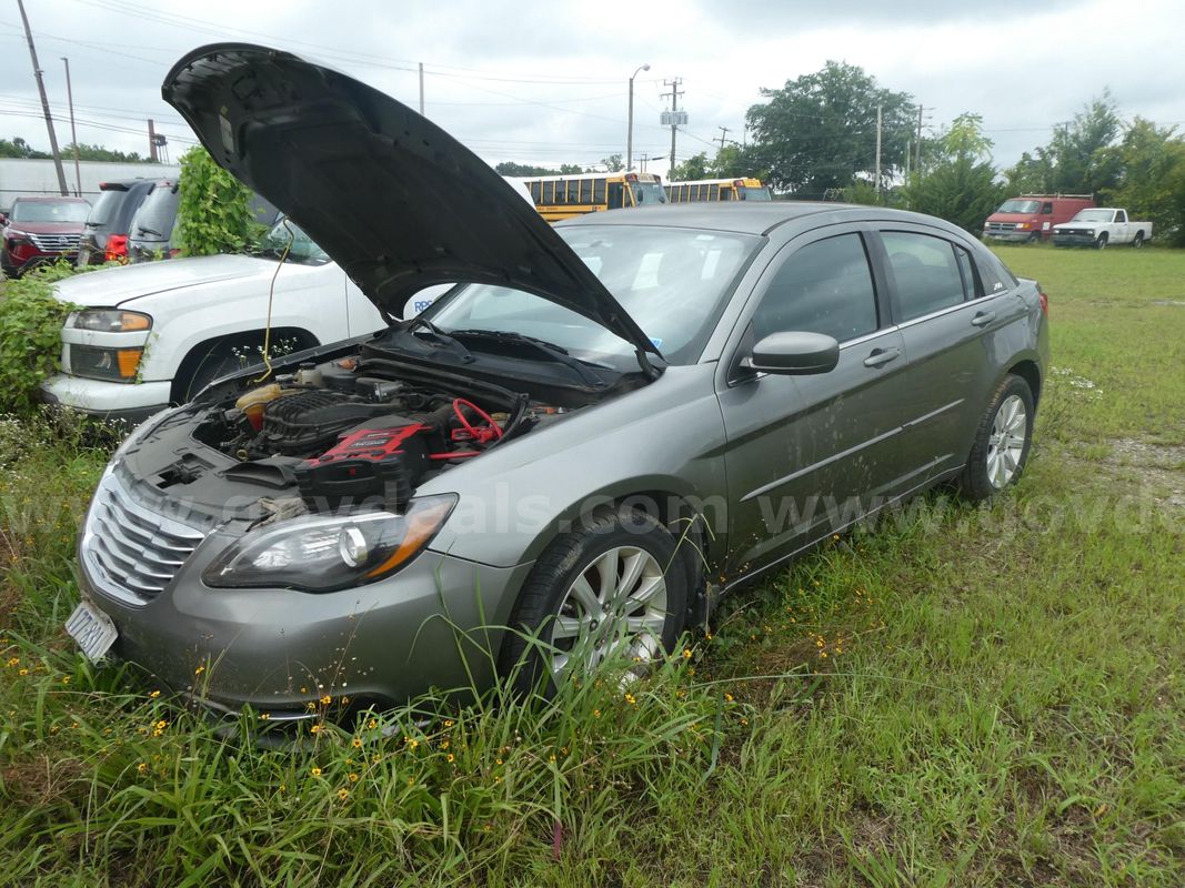 2013 Chrysler 200