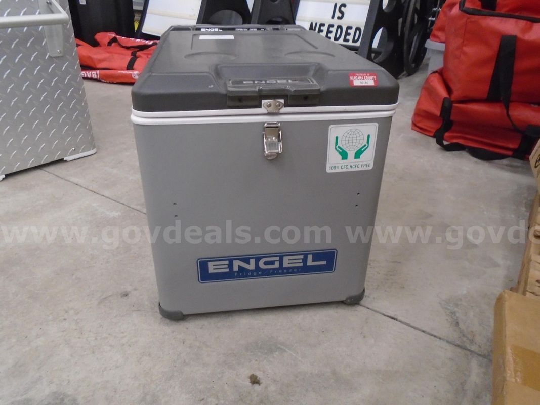 ENGEL FRIDGE/FREEZER
