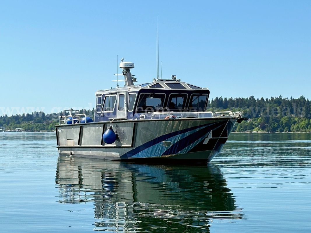 2019 Armstrong Marine 38' Aluminum Dive Support Vessel – Twin Cummins Diesel, Clean Title