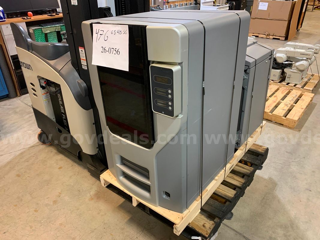 Pallet With 3D Printer (ID #45796) (J11-2LR) (26-0756-7) 365