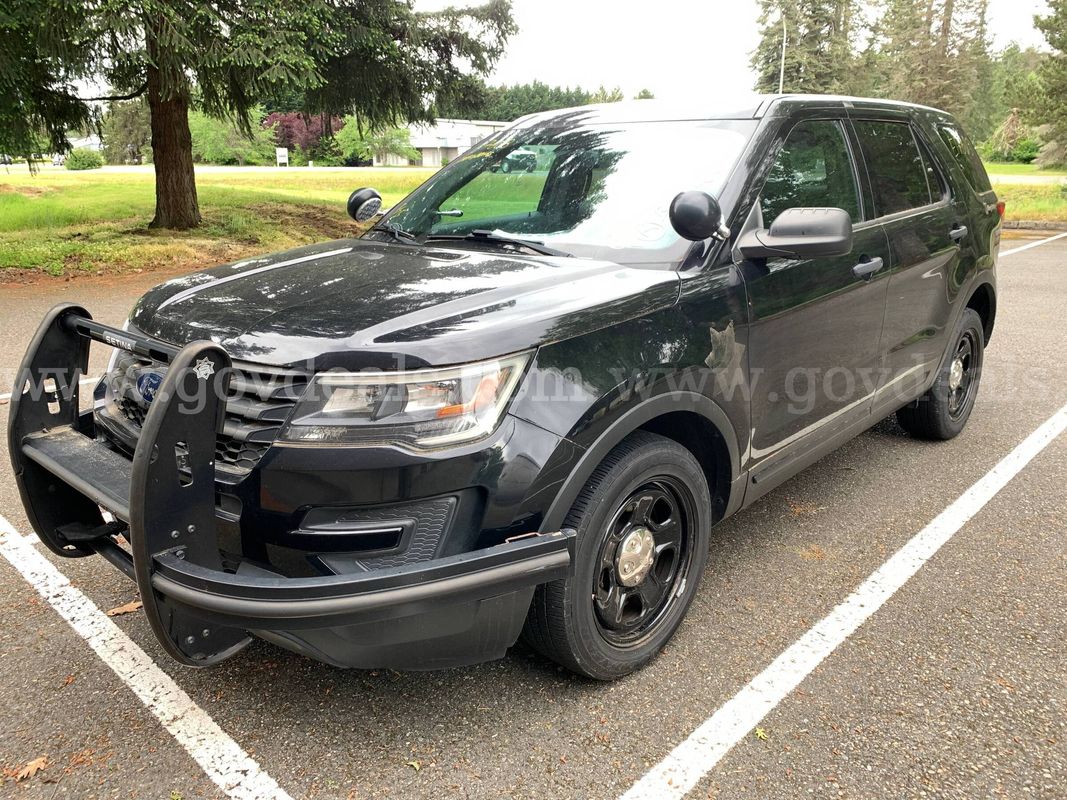 2017 Ford Explorer AWD Police Interceptor SUV (ID# 45960) (FTL) (26-0681) 11700