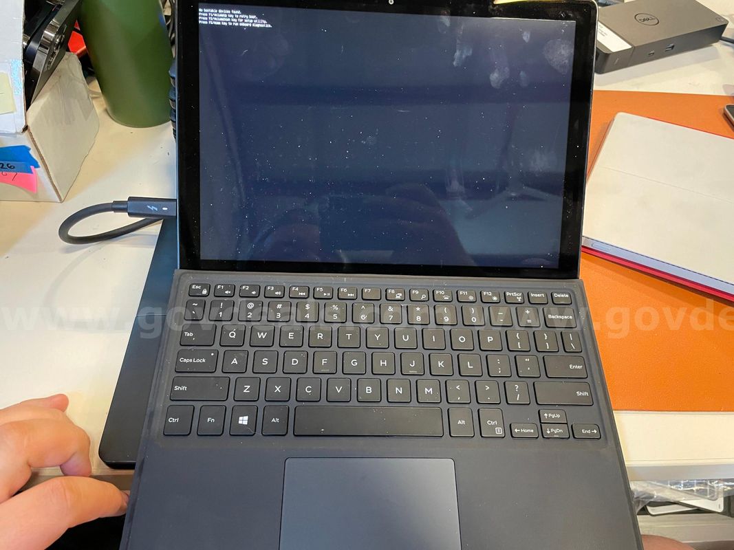Dell Latitude 5290 2-in-1 (ID# 46024) (D-Case) (No UPC) ($10)