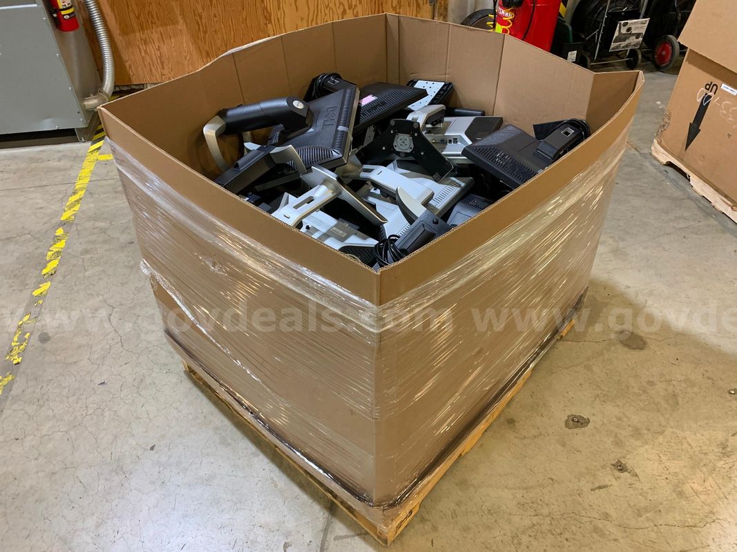 Pallet of Monitors (ID #46293) (I5-2L) (26-1123-2) 365