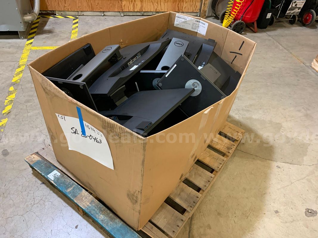 Pallet of Monitors (ID #46294) (I6-2R) (26-0463-4) 300