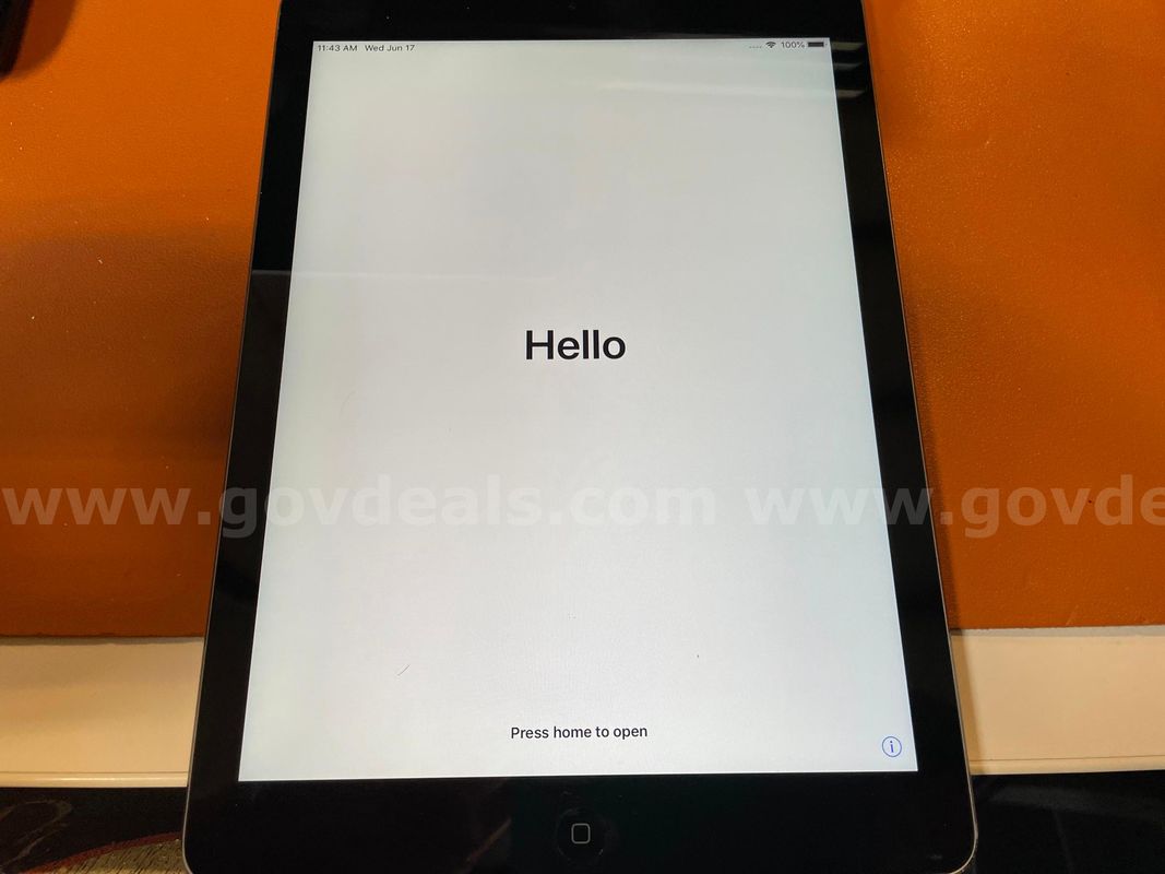 iPad Air 1st Gen | Black | 16GB | Cellular (ID# 46314) (D-Case) (NoUPC) ($10)