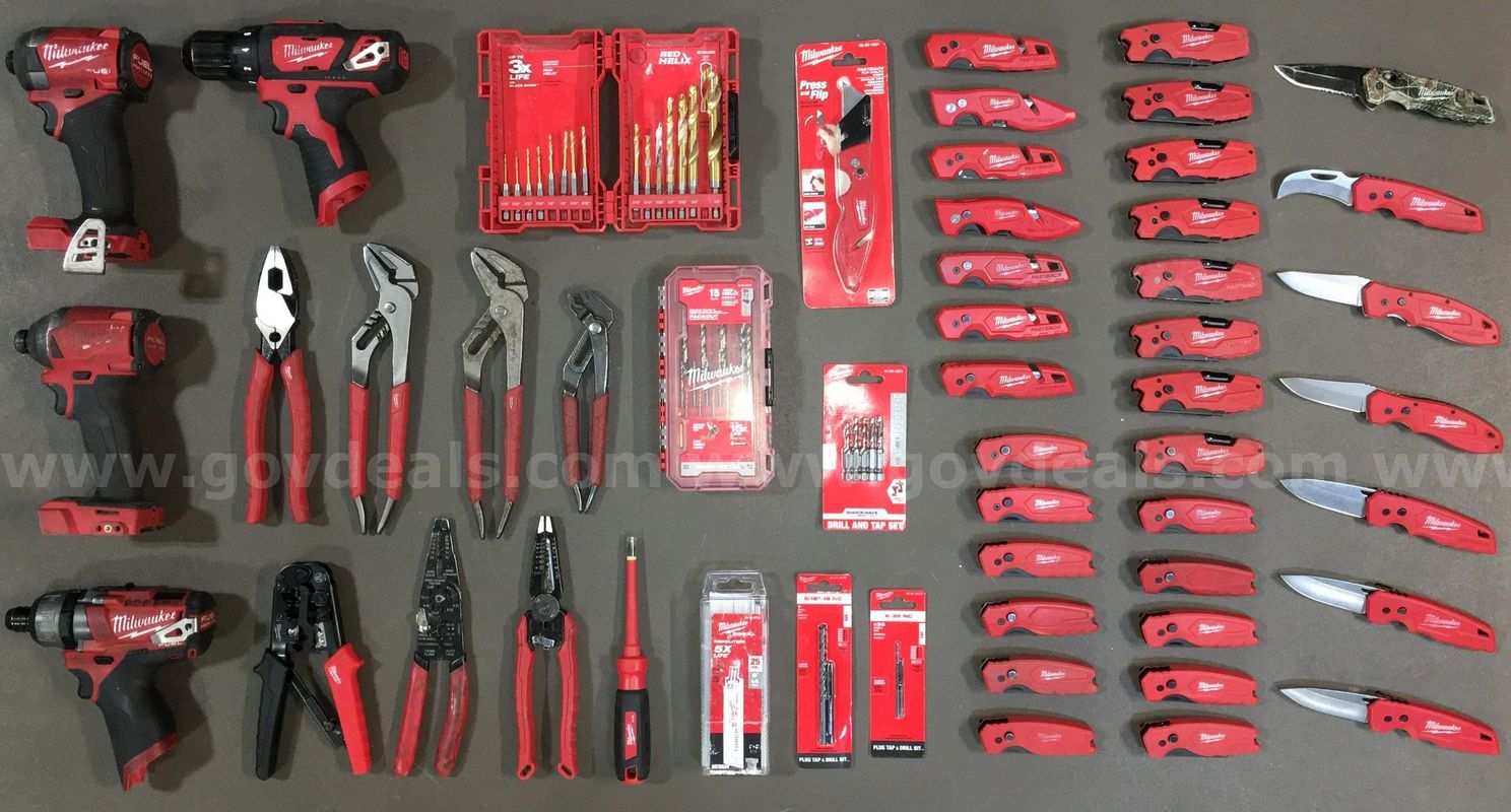 Milwaukee Power Tool & Accessories Lot (ID# 46428) (TSA #1) (NO UPC) (10)