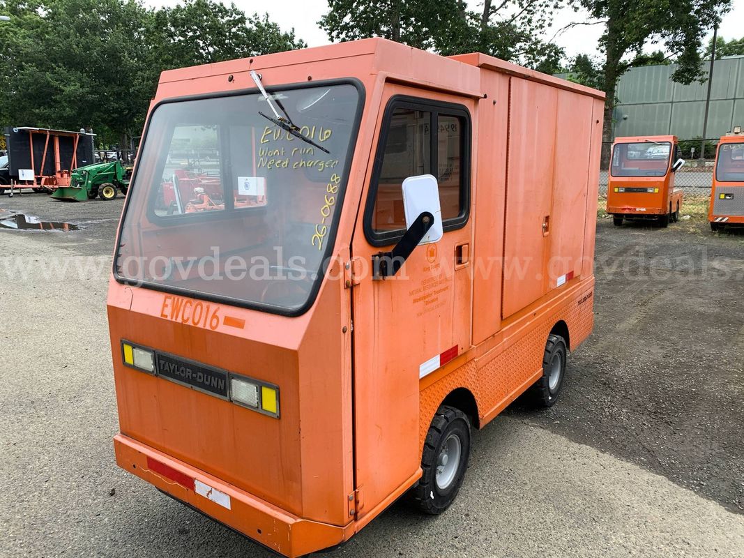 Taylor-Dunn B2-48 Electric Utility Truck w/ Cargo Box !Non-Runner! (ID# 46455) (GVL) (26-0688) 11700