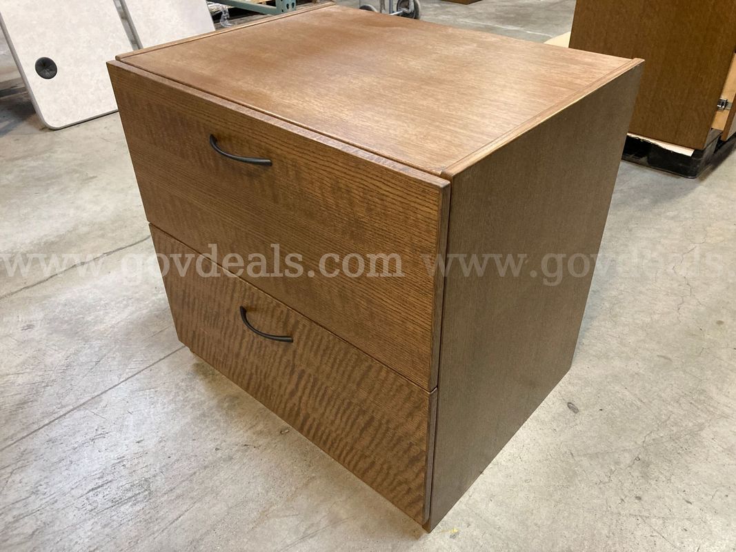 2 Drawer Wood File Cabinet, double wide (ID #46578) (G09-1L) (NO UPC)