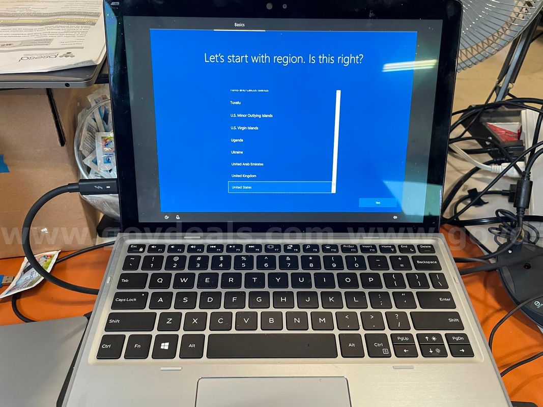 Dell Latitude 7210 2-in-1 | Windows 10 Installer Ready! (ID# 46588) (D-Case) (No UPC) ($10)