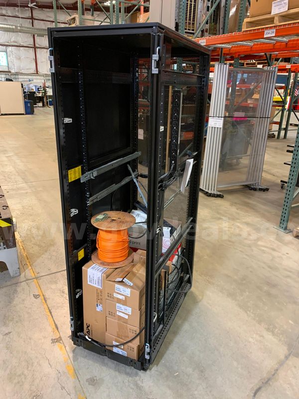 IBM 39M6738 Server Cabinet And Related Equipment (ID #46597) (J4-1L) (25-4853-39) 055