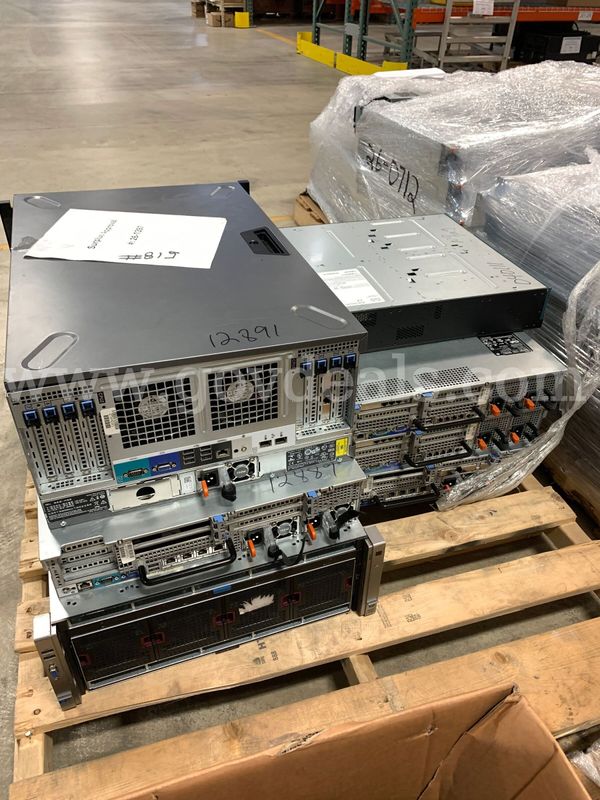 Pallet of Ct. 7 Assorted Server/Networking Equipment (ID# 46607) (J01-5R) (26-1397-7) 36610