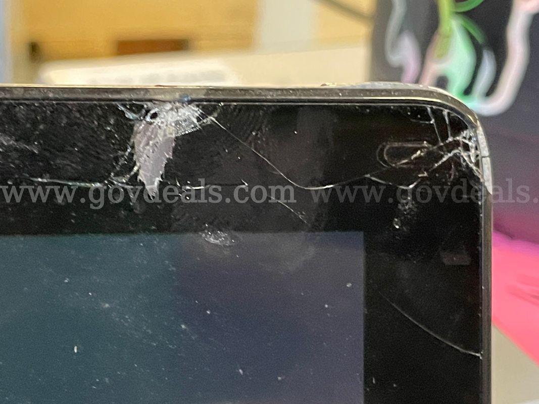 Dell Latitude 7200 2-in-1 | Windows 10 Ready | Cracked Screen (ID# 46661) (D-Case) (No UPC) ($10)