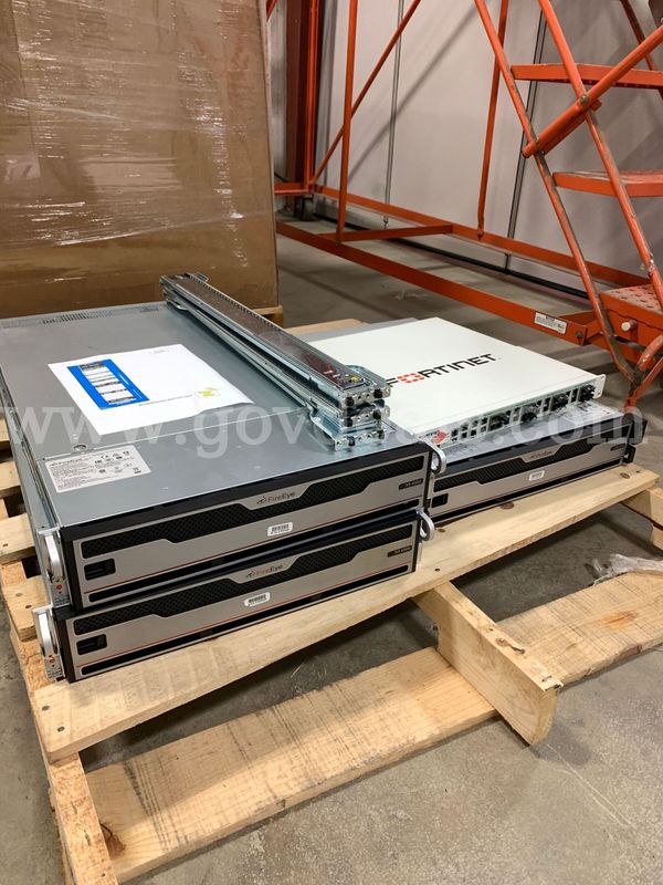 Assorted Servers Ct.4 | Fortinet & FireEye! | No Hard Drives | 1 PLT (ID# 46724) (J01-1L) (26-1496-5) 163