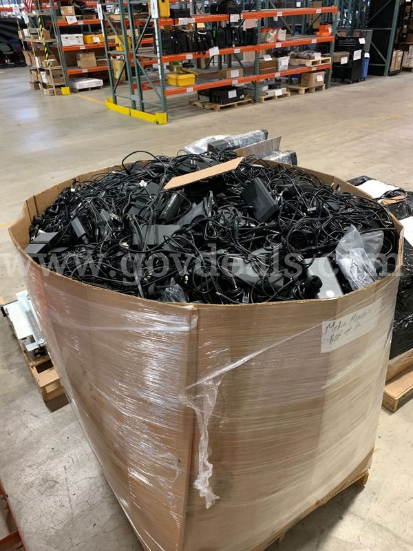 Pallet of Assorted Laptop Chargers (65W-240W) | 1961 Pounds (ID# 46737) (H08-1L) (No UPC)