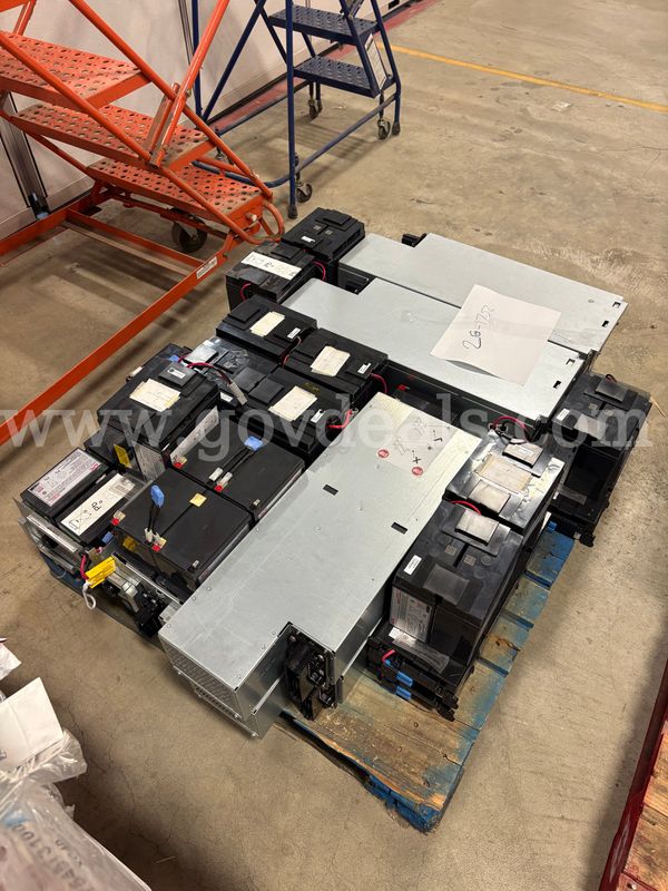 Mixed APC UPS Batteries + Battery Modules | Approx. 36 | 1 PLT (ID# 46756) (H12-2L) (26-1752-2) 405