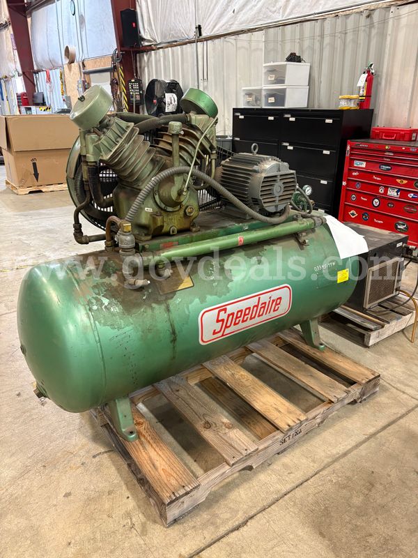 Speedaire Industrial Air Compressor (ID# 46878) (J10-1R) (26-0877-2) 225