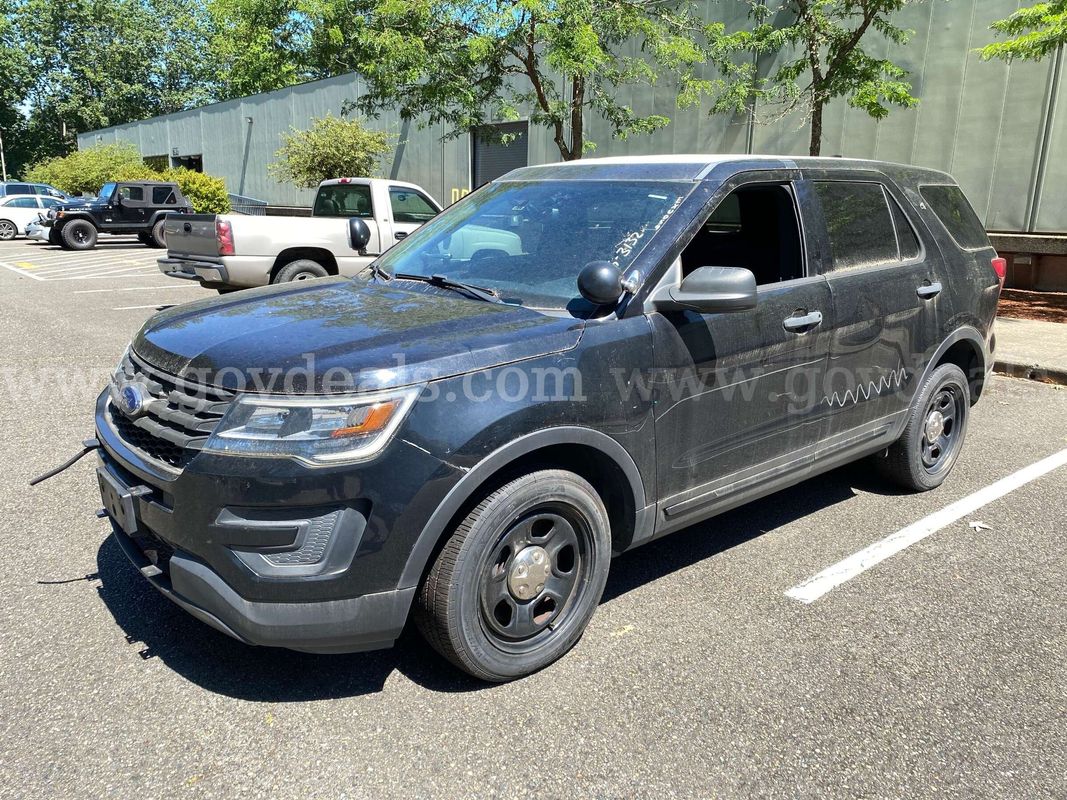 2016 Ford Explorer Police 4DR AWD**TOW AWAY** (ID #46888) (FTL) (25-3132) 11700