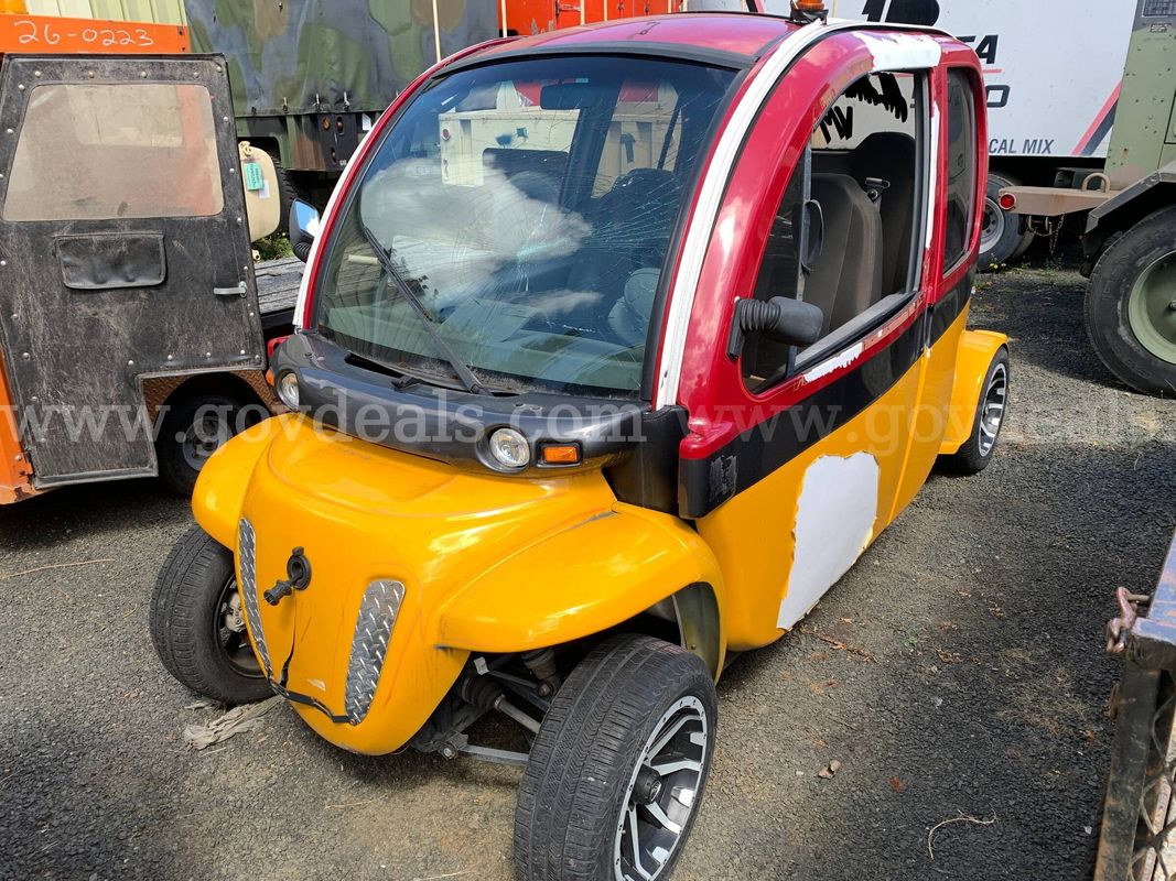 2008 GEM 825 E4 Electric Motorcar | 4 Passenger !Dead Battery! (ID# 46892) (GVL) (26-0935) 11700