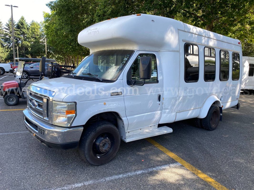 2008 Ford Econoline E350 12 Passenger Wheelchair Lift Bus (ID #46941) (PRT) (26-0243) 11700