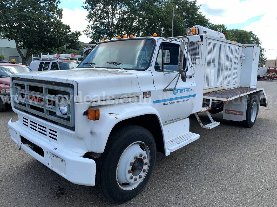 1987 GMC C6D042 | 250W Generator Truck (ID# 46946) (E13) (26-1588) 11700