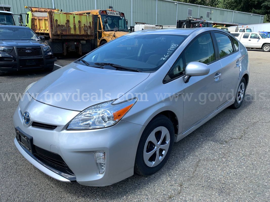 2014 Toyota Prius Four Hatchback !Non-Runner! *TOW-AWAY* (ID# 46947) (E13) (26-1918) 310