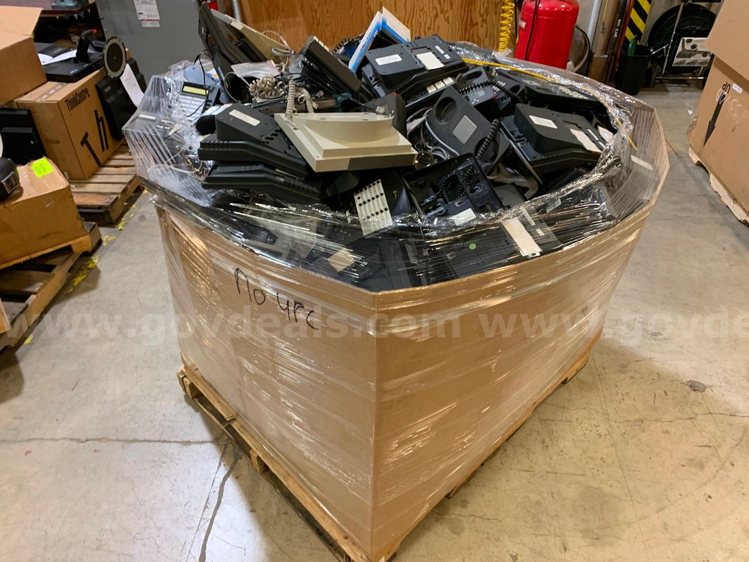 Pallet of Office Phones (ID #46973) (J8-1L) (No UPC)
