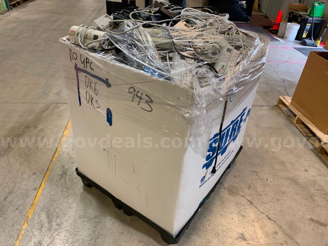 Pallet of Power Strips (ID #46986) (J12-1R) (No UPC)